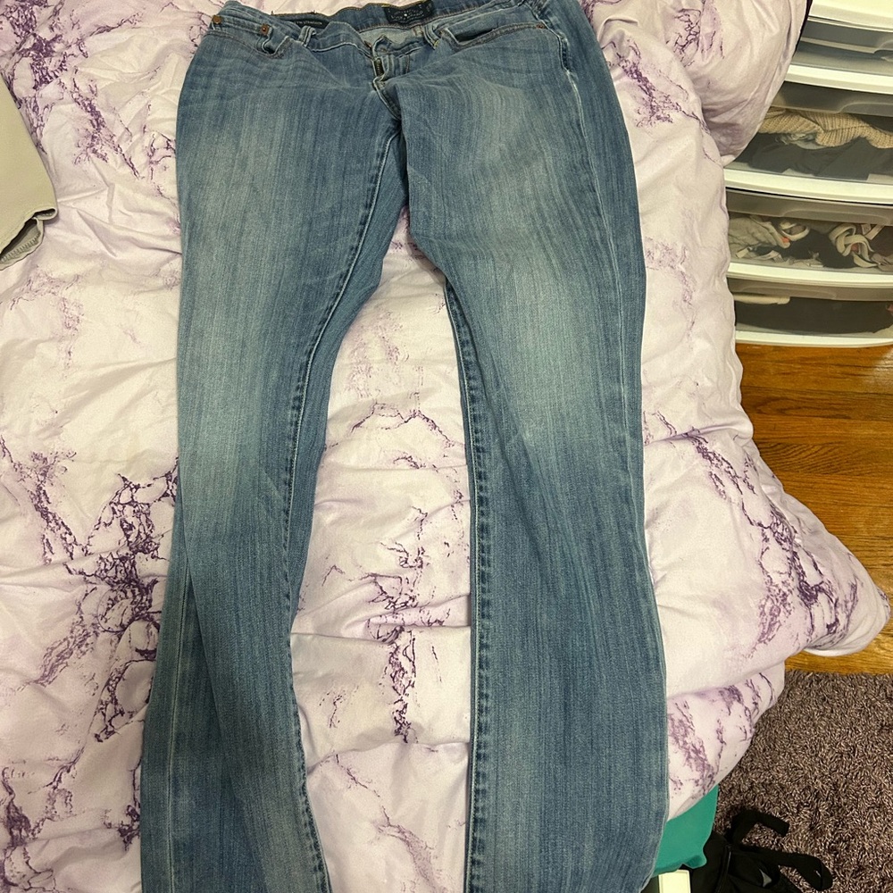 Blue Jean, Skinny